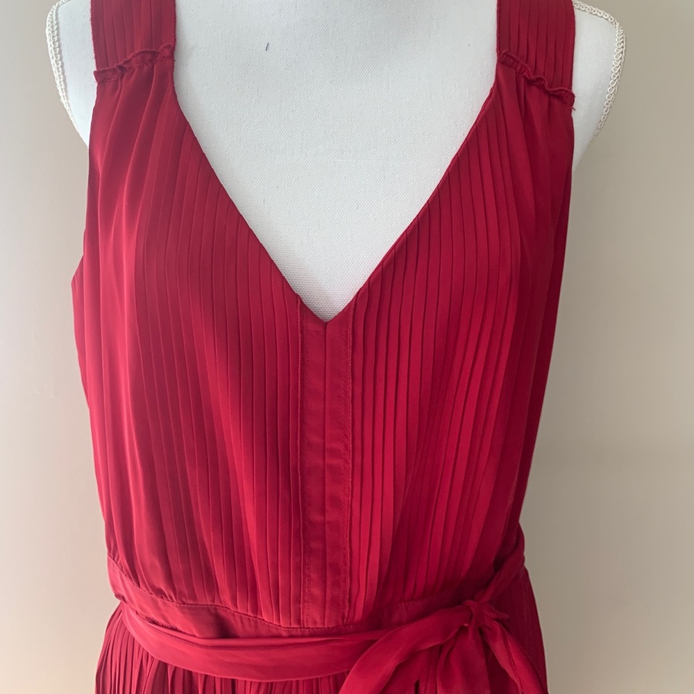WHBM Cranberry Pleated Sleeveless Dress satin with tie sash